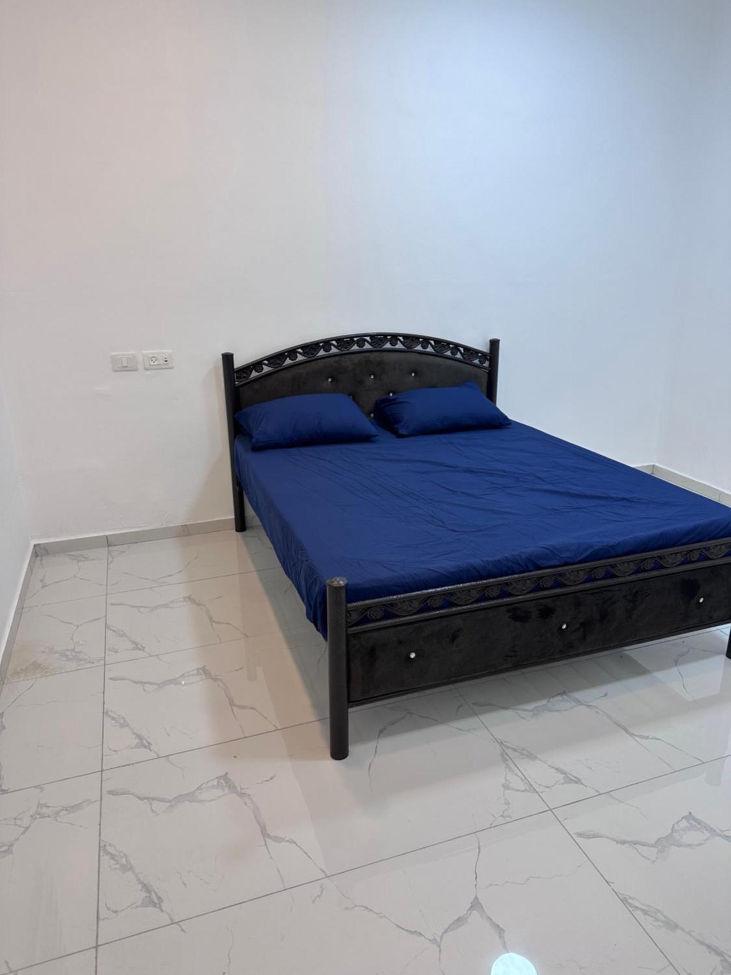 Steele Honey Bed & Breakfast Йерихон Екстериор снимка