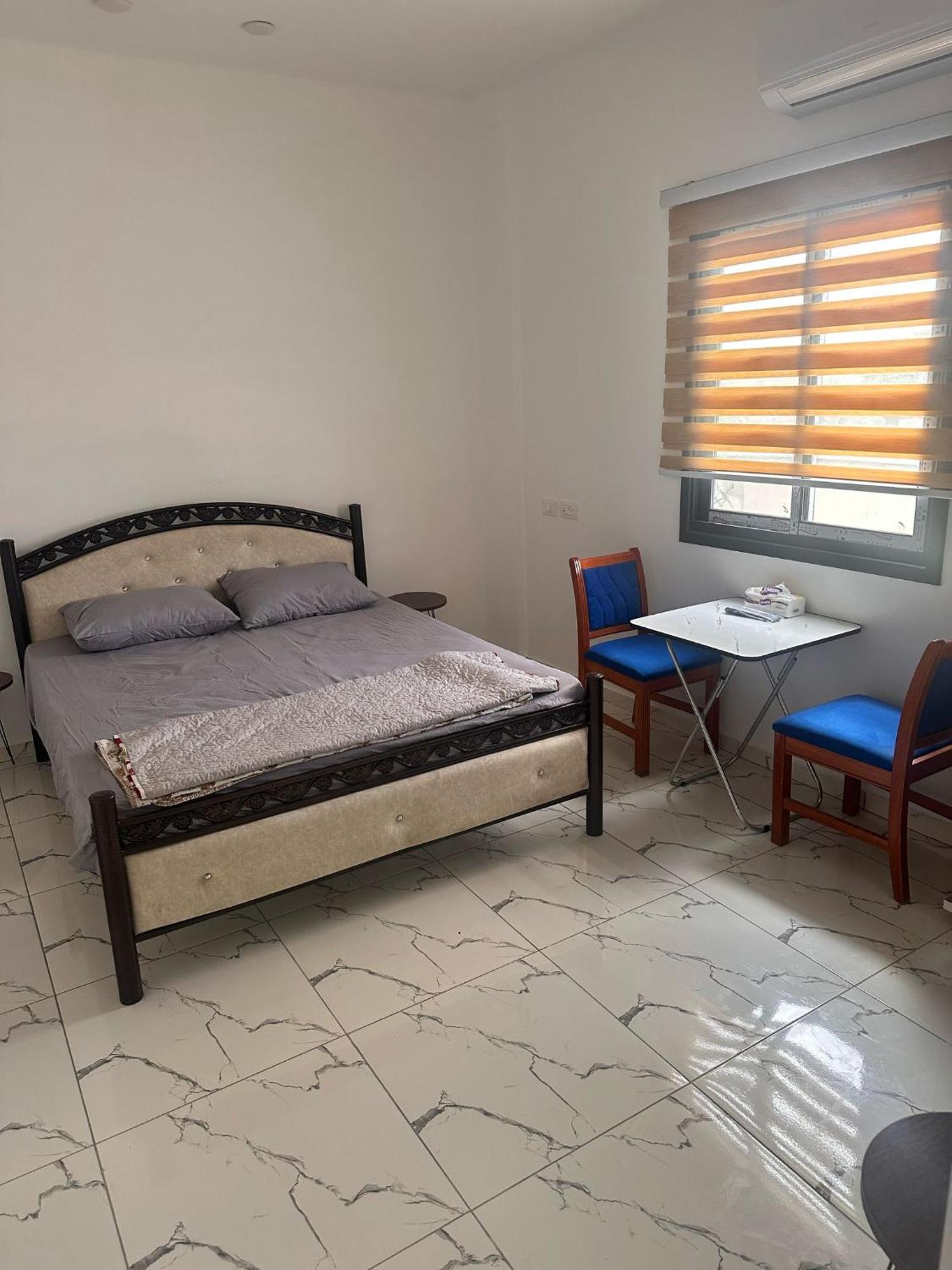 Steele Honey Bed & Breakfast Йерихон Екстериор снимка